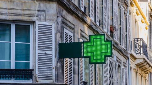 La Organización Farmacéutica Colegial rendirá un homenaje a los farmacéuticos y técnicos fallecidos por la COVID-19