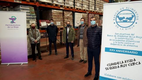 Los farmacéuticos de La Rioja donan 8.500 euros al Banco de Alimentos