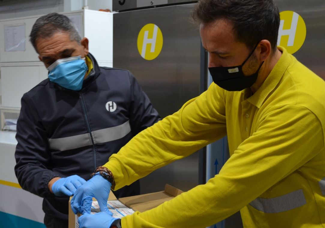 Grupo Hefame recibe las primeras 1.200 dosis de la vacuna de Moderna para la Región de Murcia