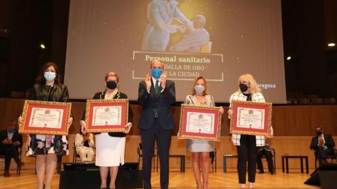 El Ayuntamiento de Zaragoza entrega la Medalla de Oro de la Ciudad y de las Distinciones 2020 a los sanitarios