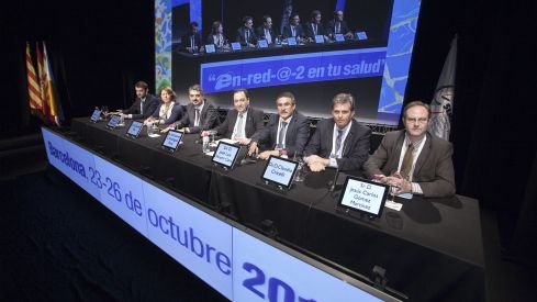 Autocuidado, información y responsabilidad, claves para la sostenibilidad del sistema sanitario
