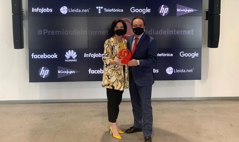 Farmahelp, Premio de Internet 2021 en la categoría de Emprendimiento e investigación en salud