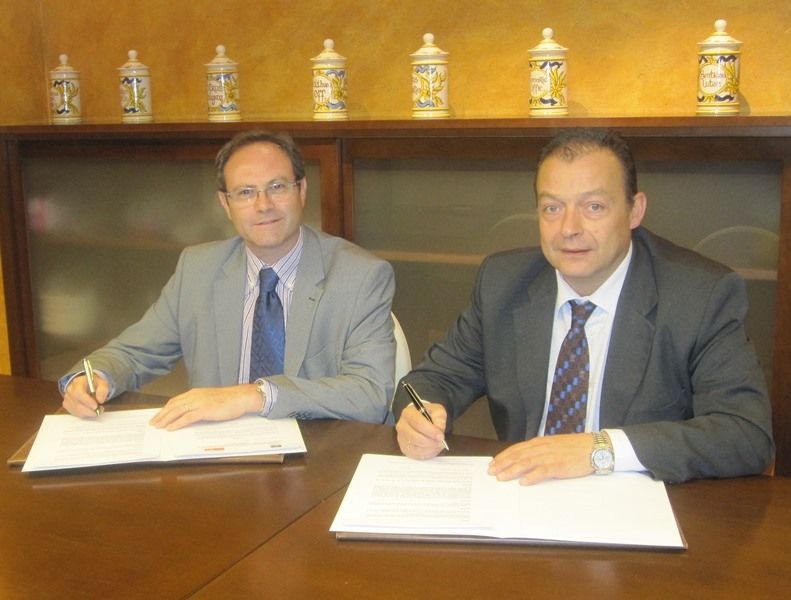 SEFAC y el COF de Guadalajara firman un convenio para impulsar la formación y la investigación en farmacia comunitaria