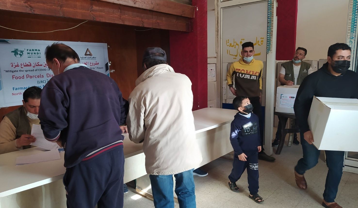 El Fondo de emergencias de Farmamundi reparte Kits nutricionales a familias de Gaza