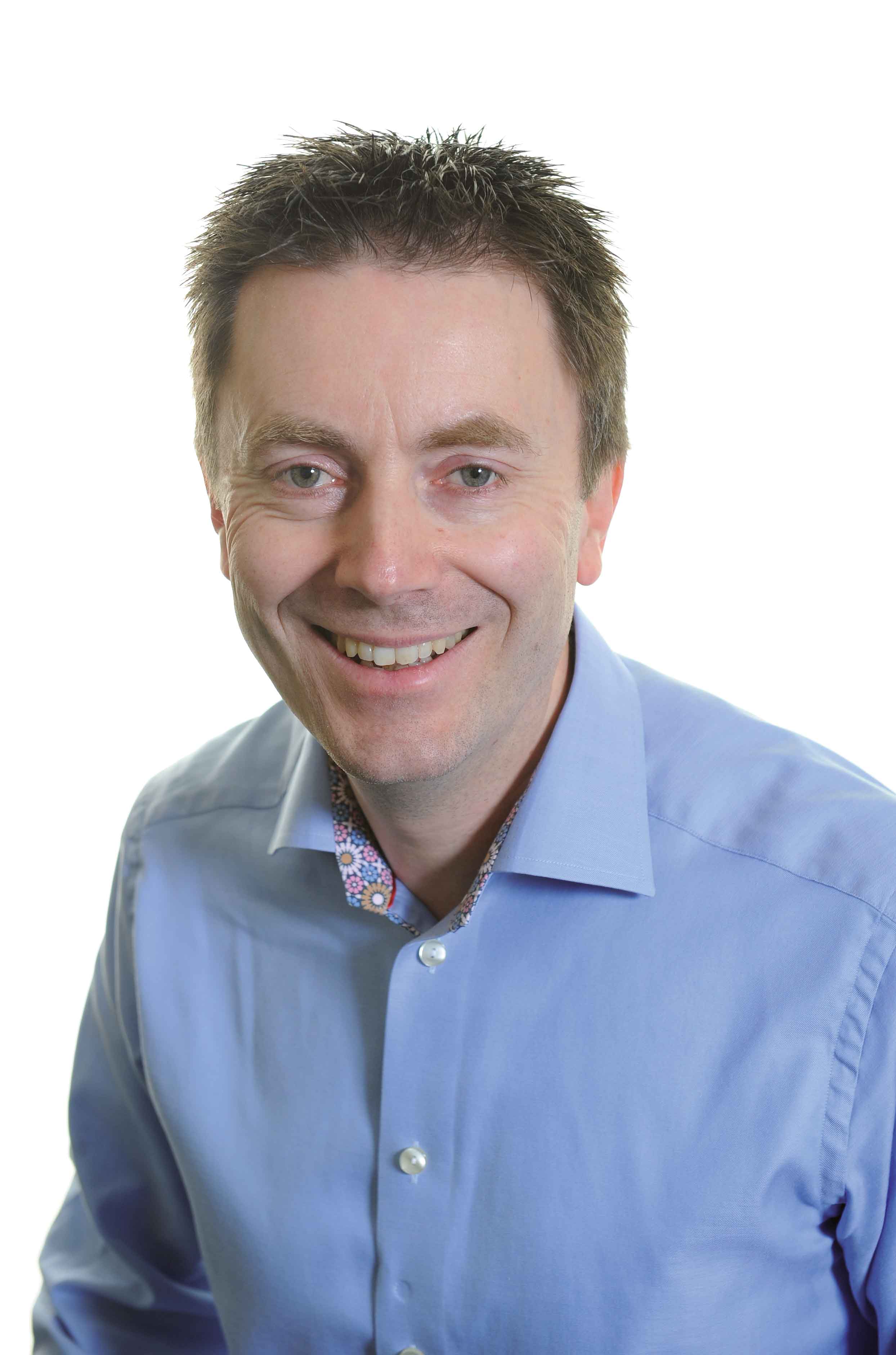 EF557 FARMACIA EN EL MUNDO ALISTAIR GRAY