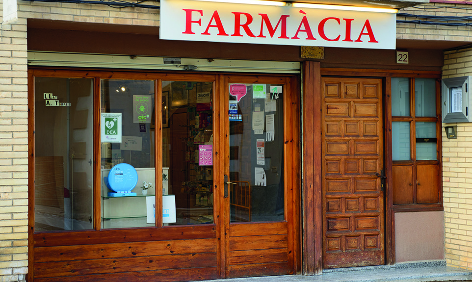 38 EF572 UN DIA EN LA FARMACIA farmacia