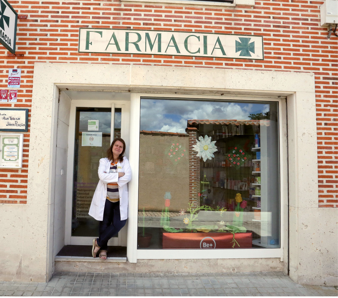 17 EF589 UN DIA EN LA FARMACIA 2